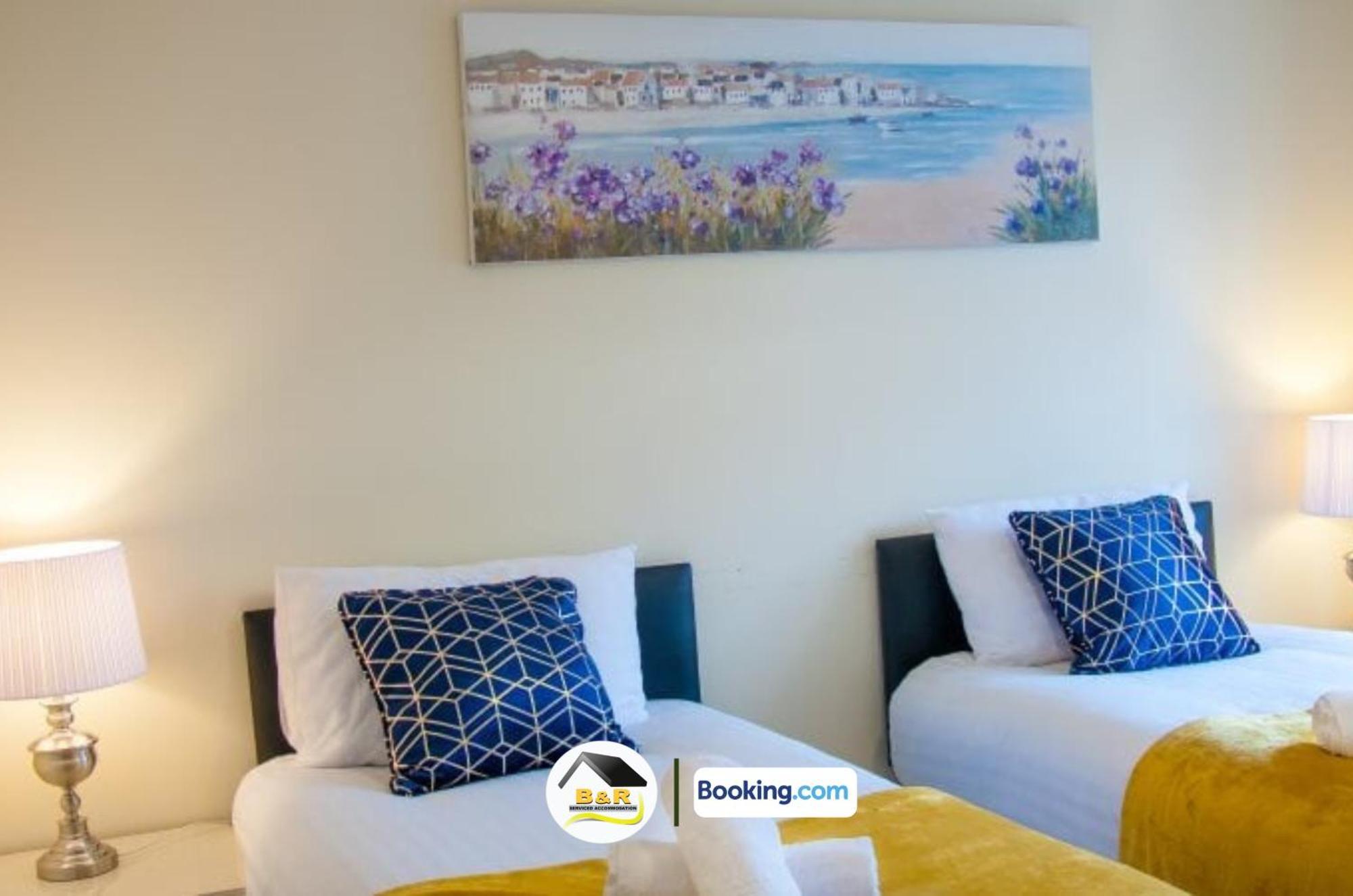 3 Bedroom House By B And R Serviced Accommodation Amesbury With Super Fast Wi-Fi 145Mbps エクステリア 写真