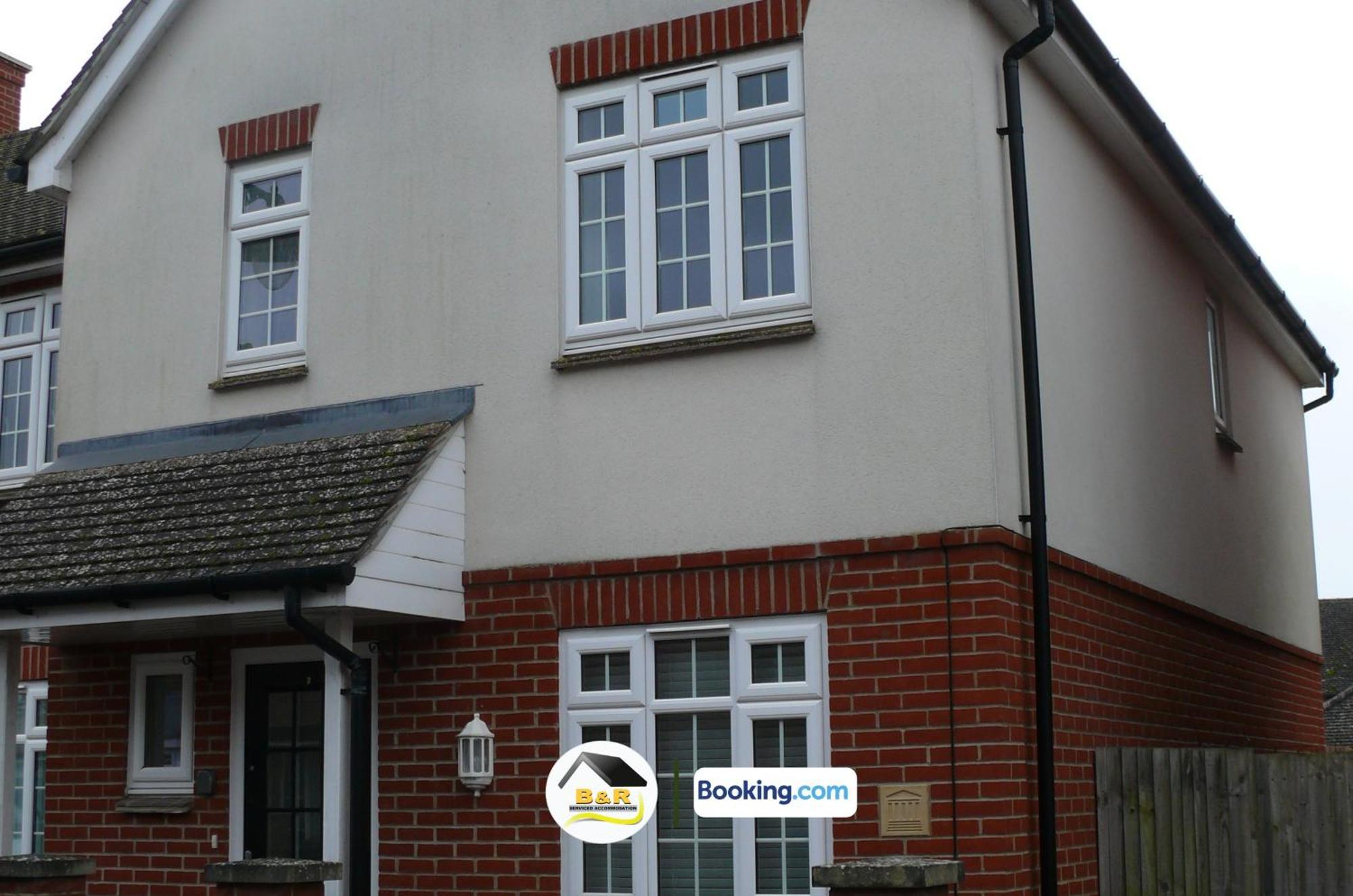 3 Bedroom House By B And R Serviced Accommodation Amesbury With Super Fast Wi-Fi 145Mbps エクステリア 写真