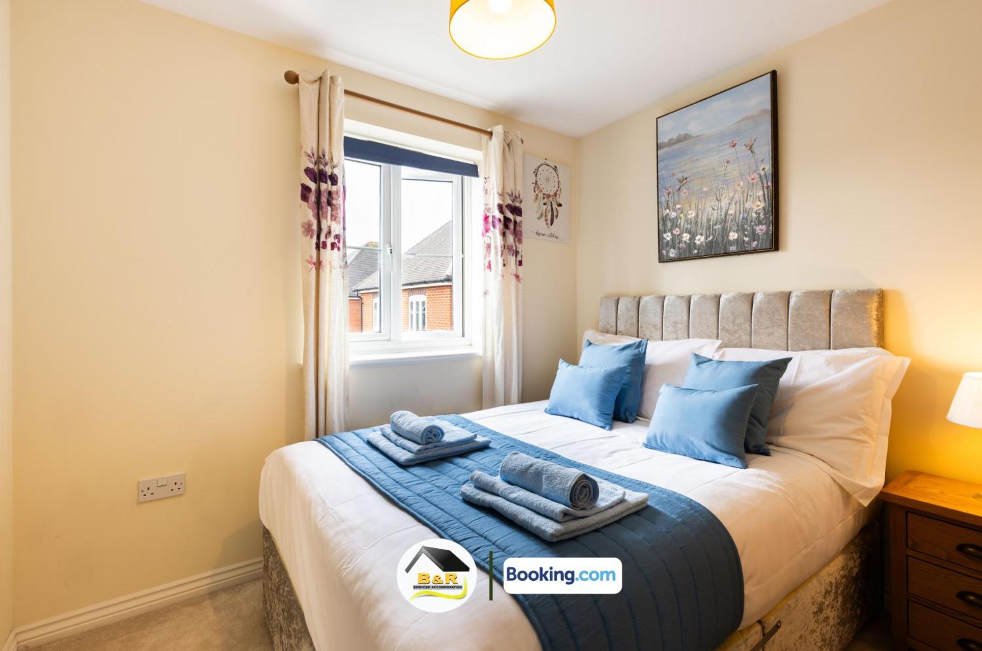 3 Bedroom House By B And R Serviced Accommodation Amesbury With Super Fast Wi-Fi 145Mbps エクステリア 写真