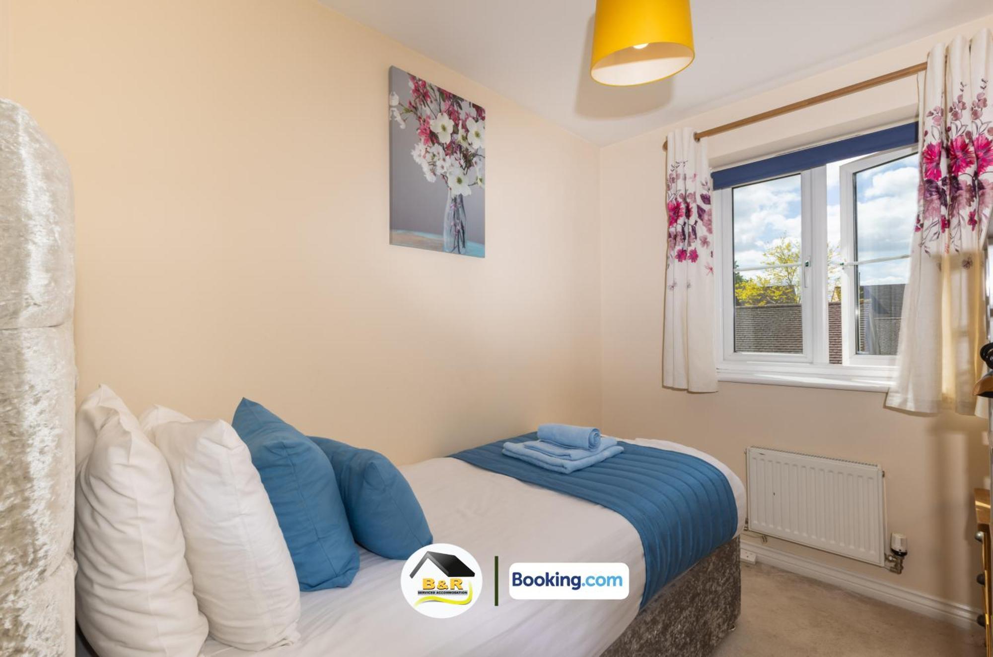 3 Bedroom House By B And R Serviced Accommodation Amesbury With Super Fast Wi-Fi 145Mbps エクステリア 写真